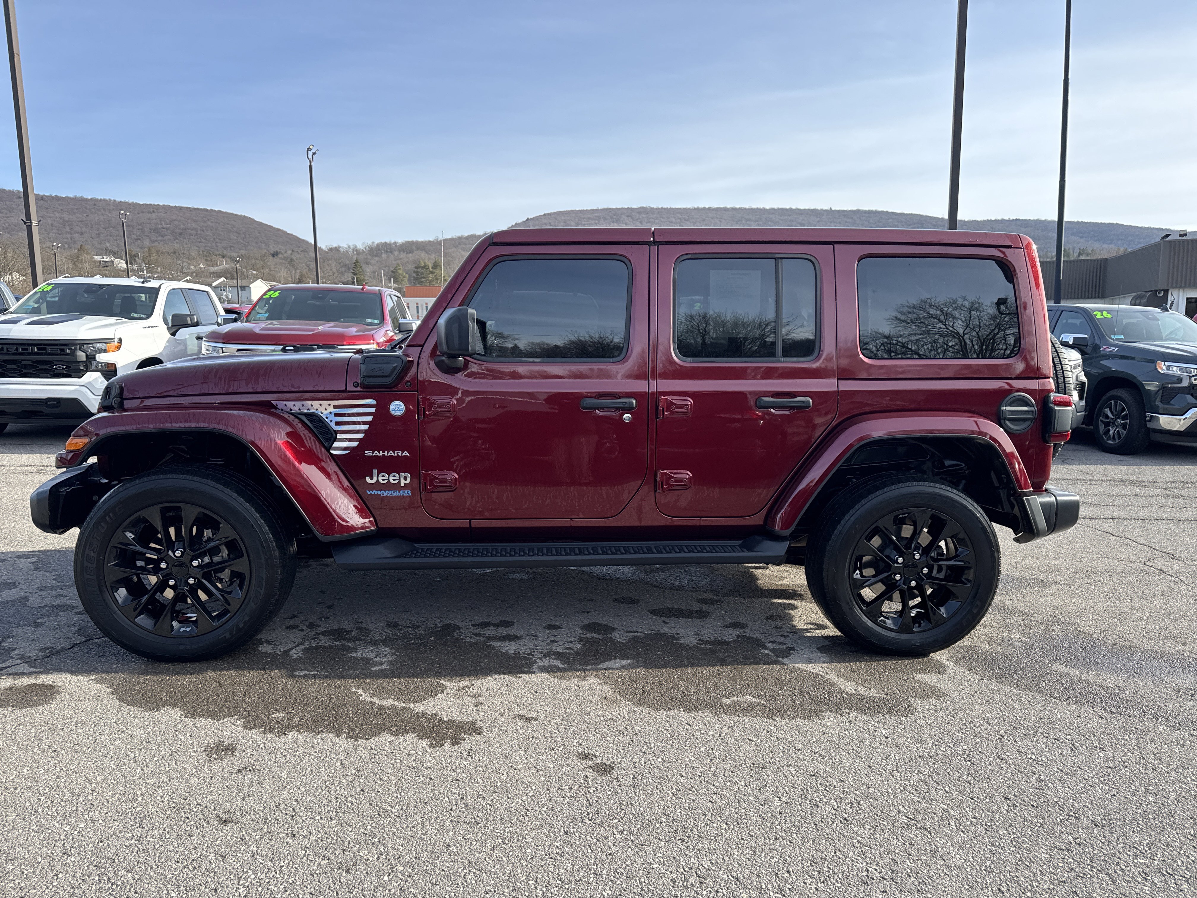 Used 2021 Jeep Wrangler Unlimited Sahara w/ Cold Weather Group image 6