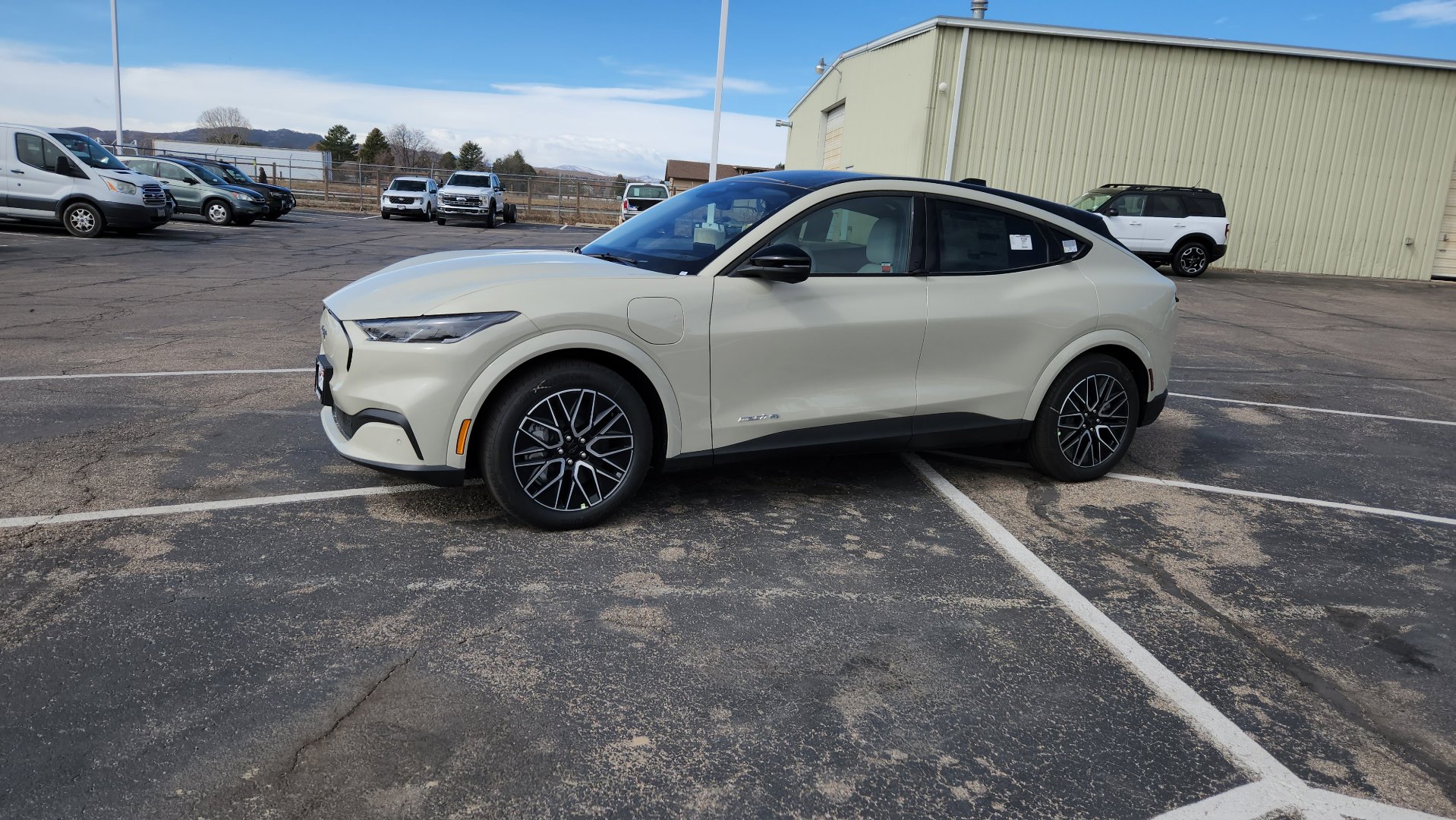 New 2026 Ford Mustang Mach-E Premium image 4