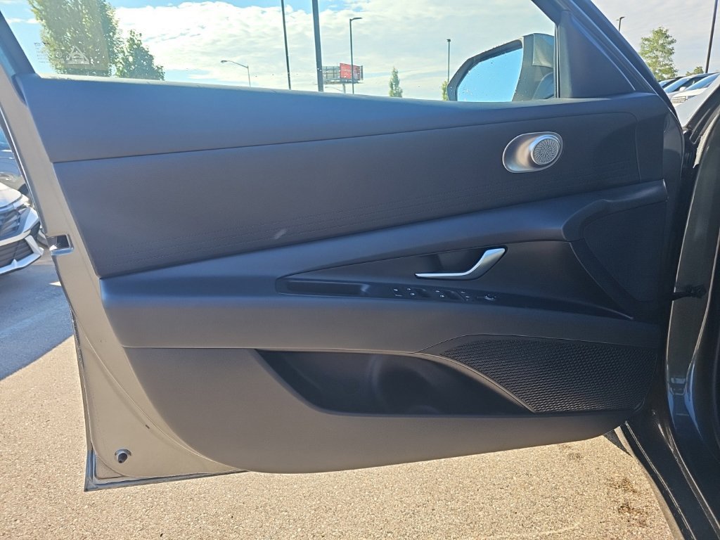 New 2026 Hyundai Elantra SE FWD image 10