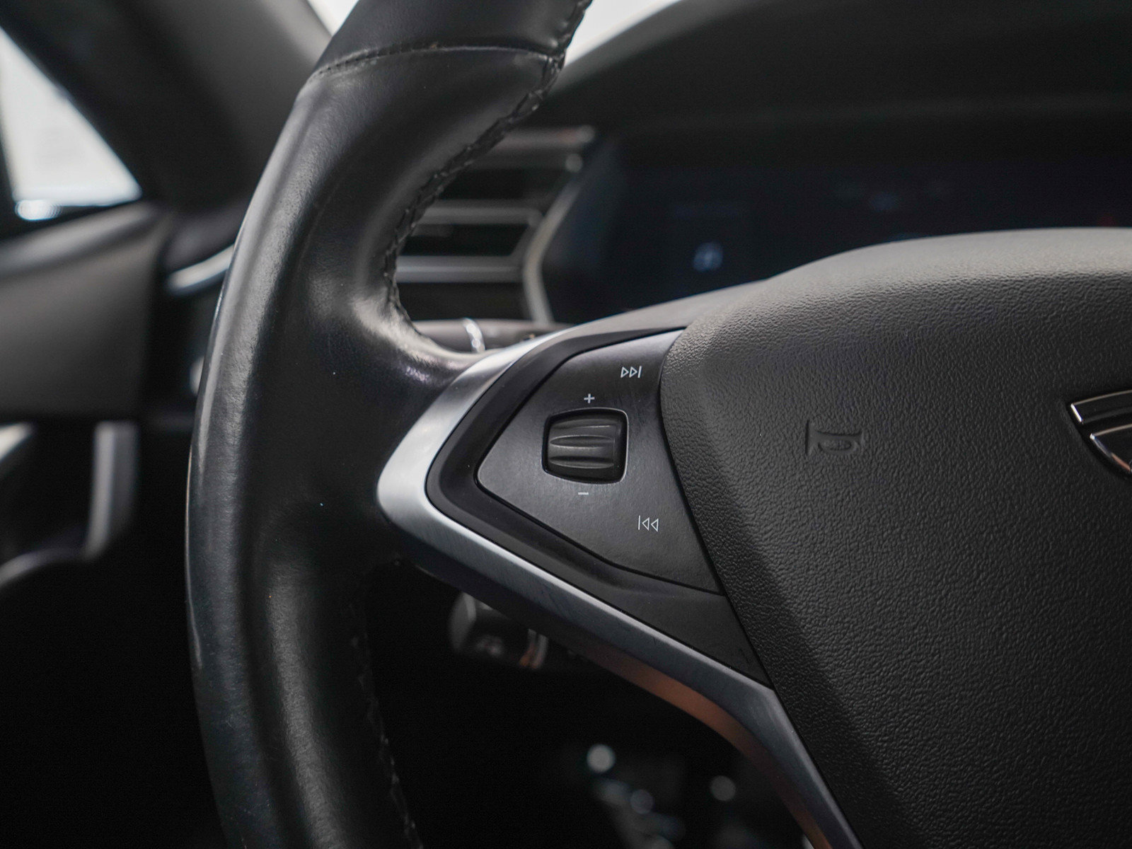 Used 2018 Tesla Model S 100D AWD/4WD image 21