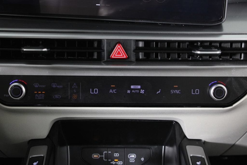 Used 2025 Kia Sorento S w/ Panoramic Sunroof Package FWD image 21