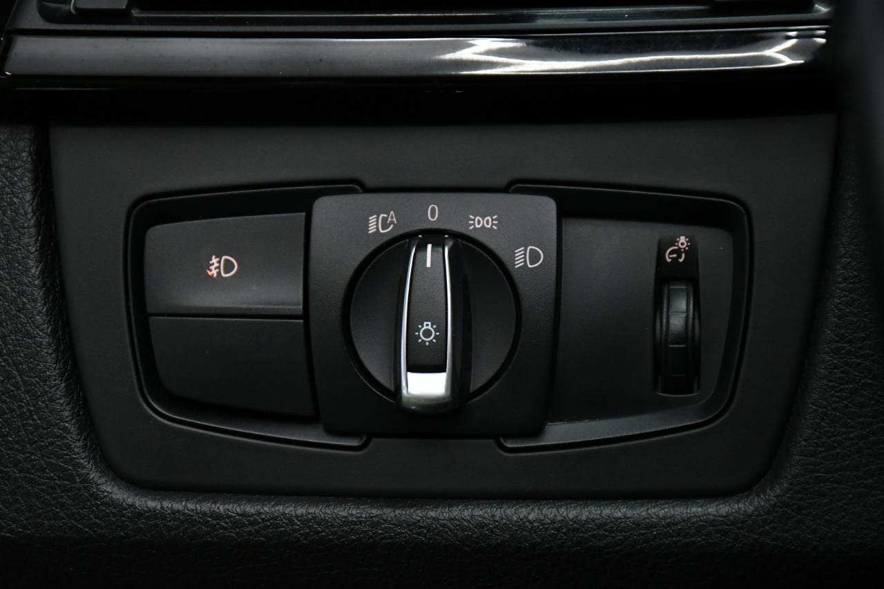 Used 2014 BMW 435i Convertible image 28