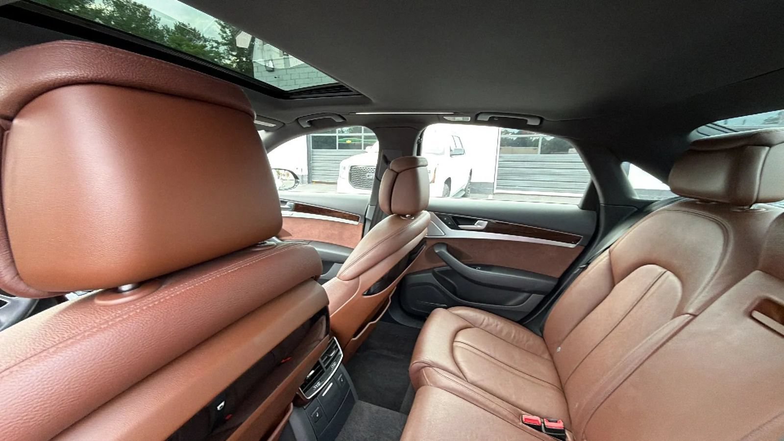 Used 2013 Audi A8 3.0T w/ Convenience Pkg AWD/4WD image 38