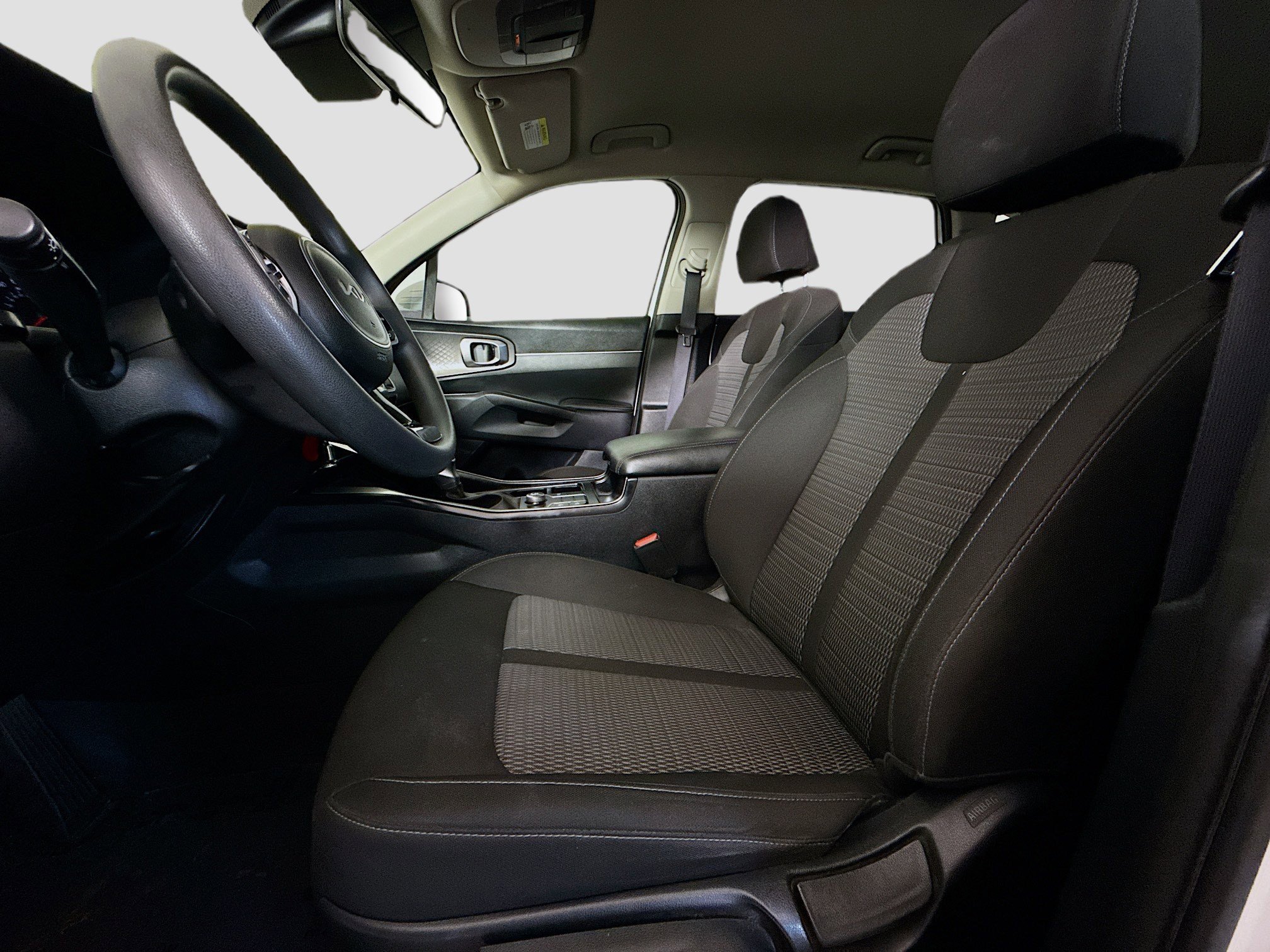 Used 2023 Kia Sorento LX FWD image 21