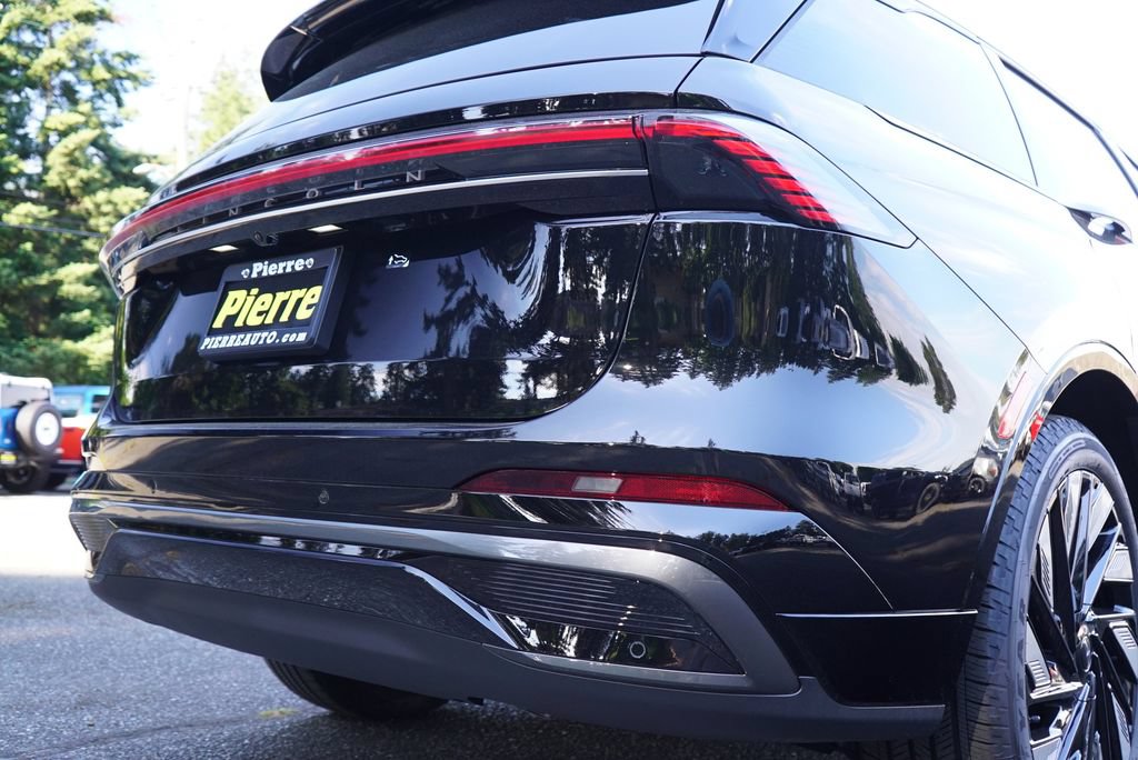 New 2026 Lincoln Nautilus Reserve AWD/4WD image 32