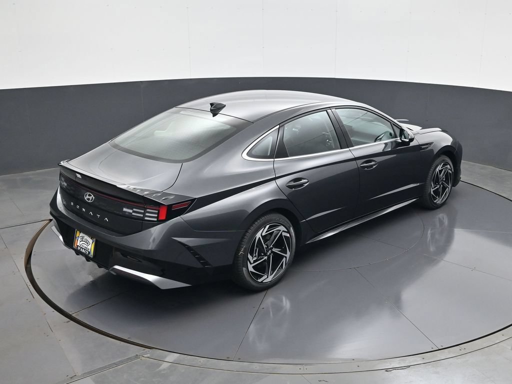 New 2026 Hyundai Sonata SEL FWD image 17