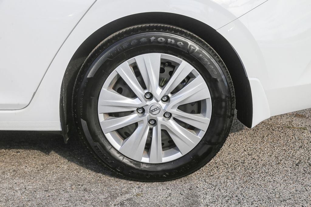 Certified 2025 Nissan Sentra S image 10