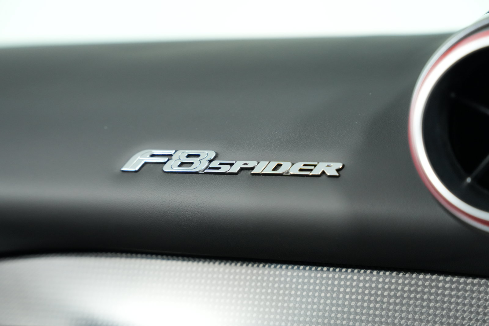 Used 2022 Ferrari F8 Spider RWD image 41