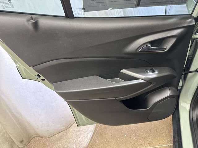 Certified 2025 Chevrolet Trax ACTIV w/ Driver Confidence Package FWD image 22