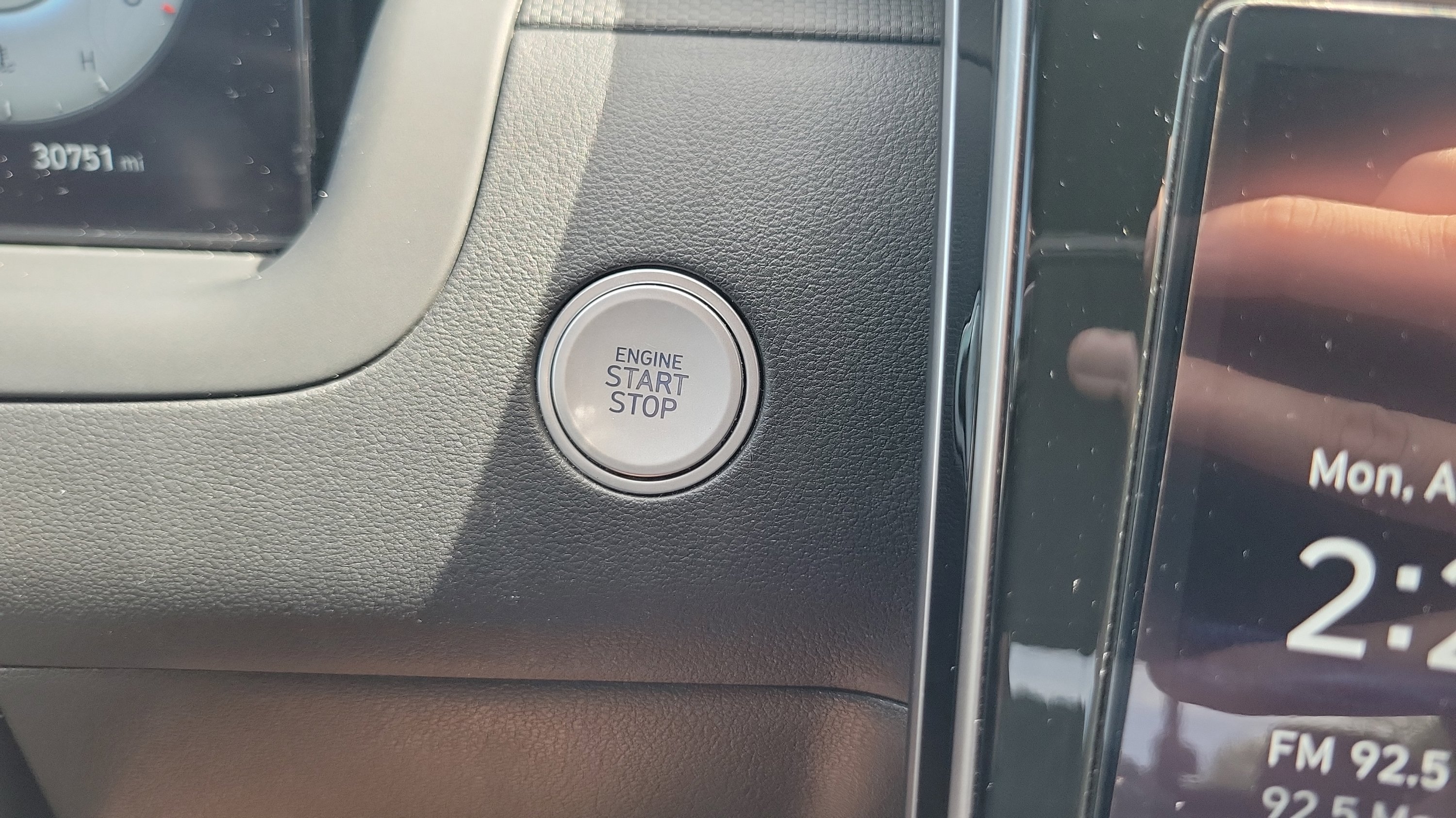 Certified 2024 Hyundai Santa Cruz Night image 24