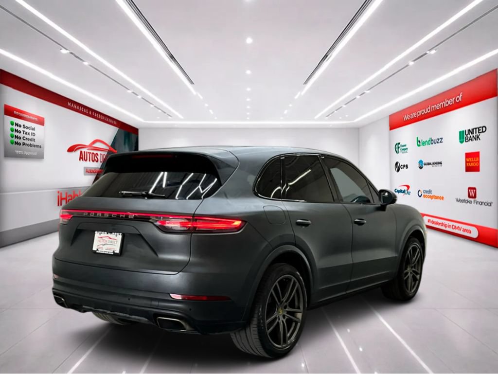 Used 2020 Porsche Cayenne AWD/4WD image 7