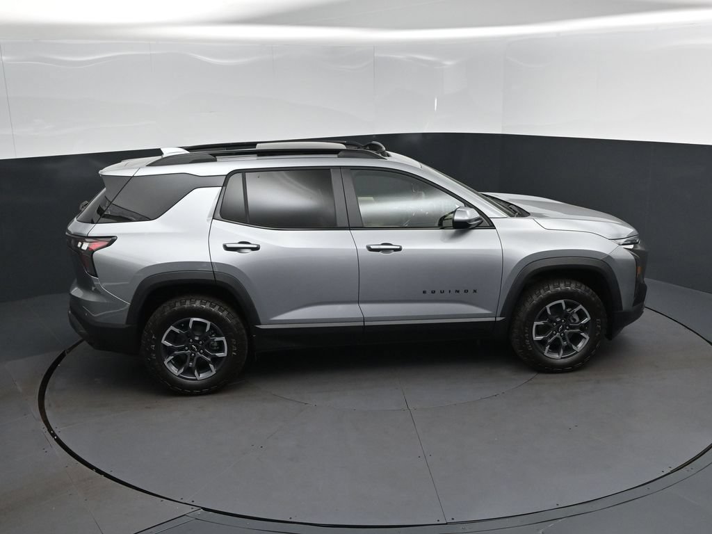 New 2026 Chevrolet Equinox ACTIV w/ Convenience Package III FWD image 35