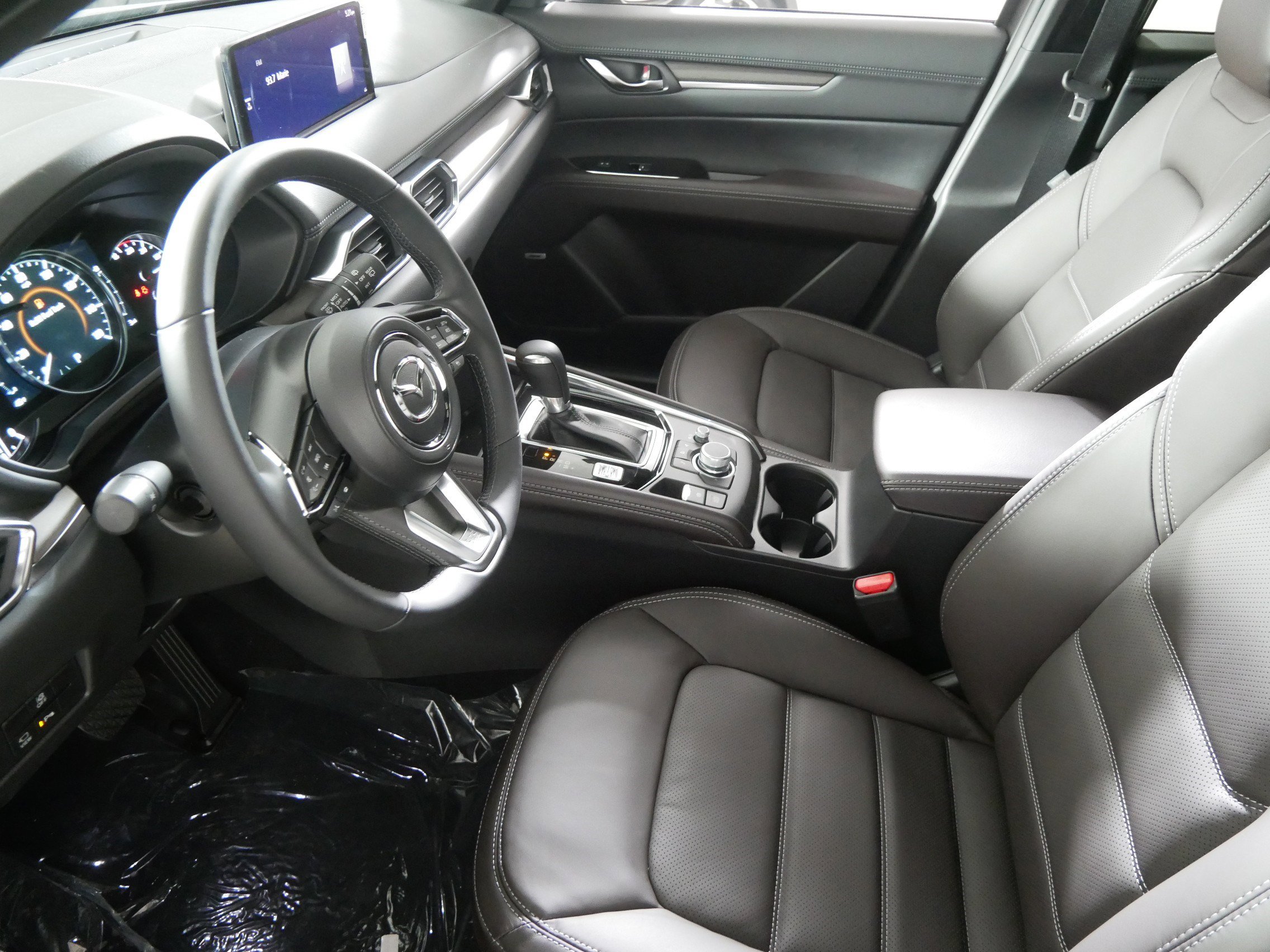 New 2025 MAZDA CX-5 Signature image 4