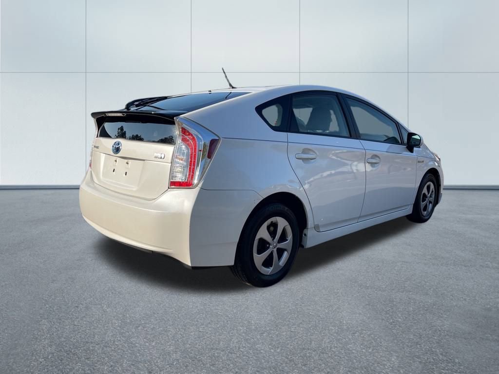 Used 2014 Toyota Prius Two image 5