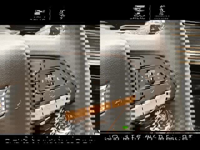 Used 2024 Cadillac Escalade Premium Luxury w/ Performance Package image 16