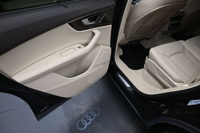 Used 2019 Audi Q7 3.0T Premium Plus w/ Premium Plus Package AWD/4WD image 21