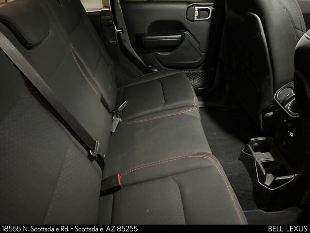 Used 2019 Jeep Wrangler Unlimited Rubicon AWD/4WD image 14