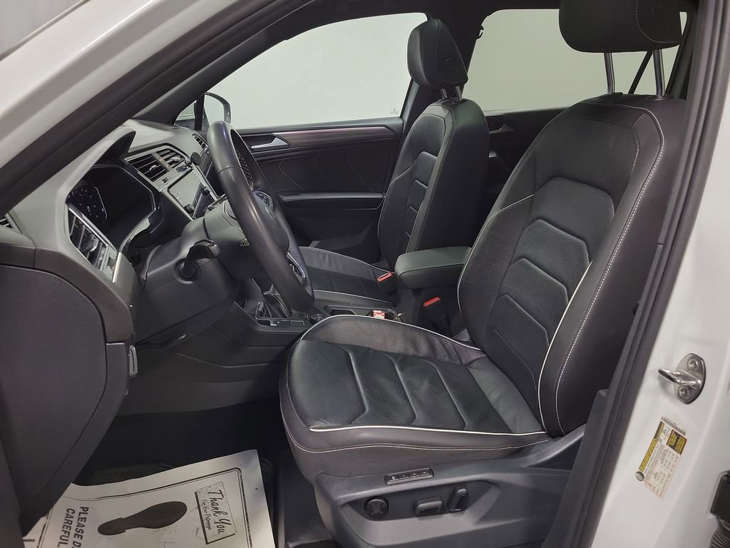Used 2023 Volkswagen Tiguan SEL R-Line image 13