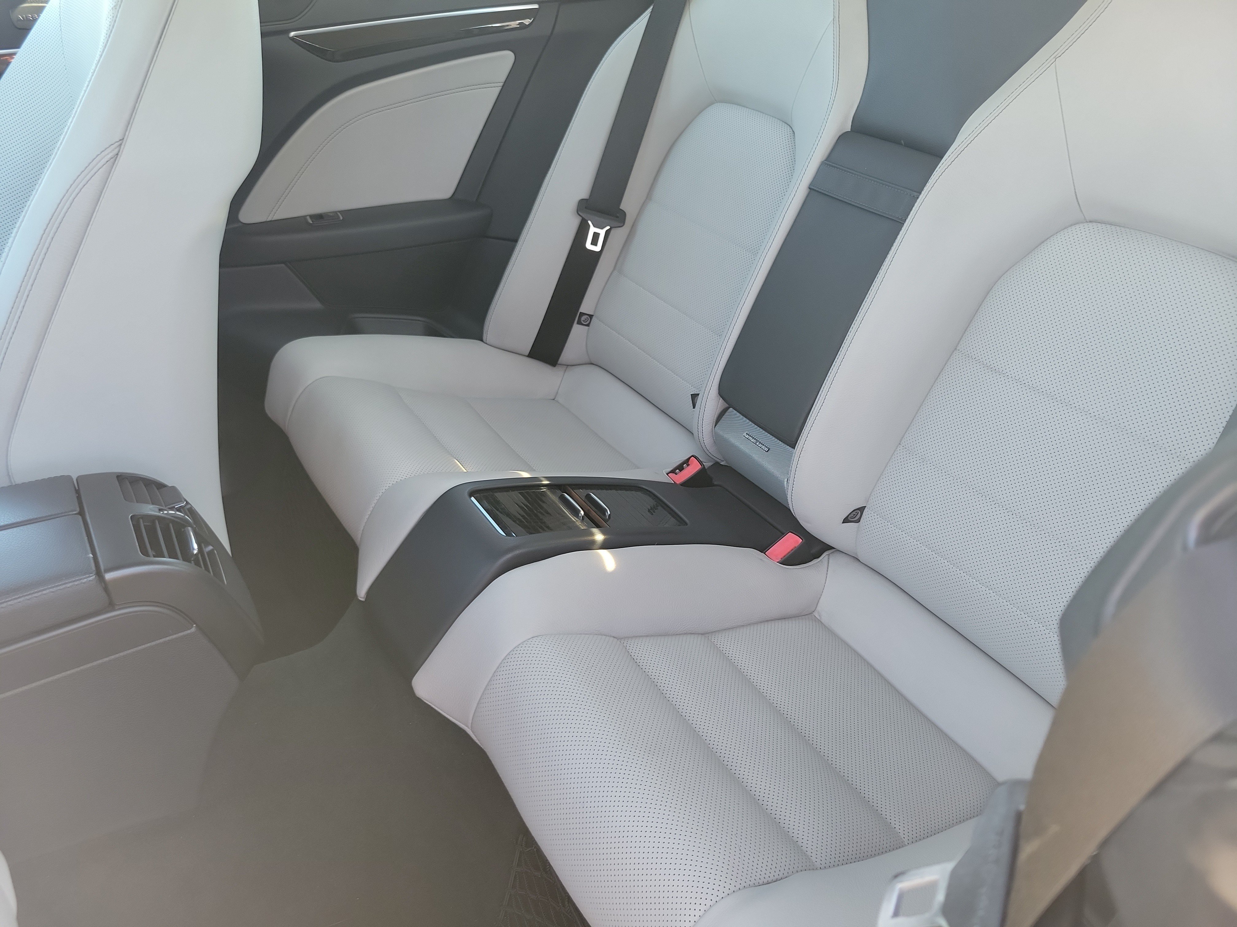 Used 2014 Mercedes-Benz E 350 Cabriolet image 16