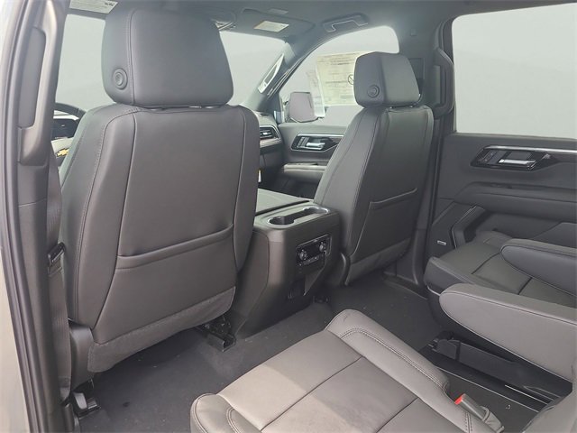 New 2025 Chevrolet Suburban LT w/ Comfort Package image 15