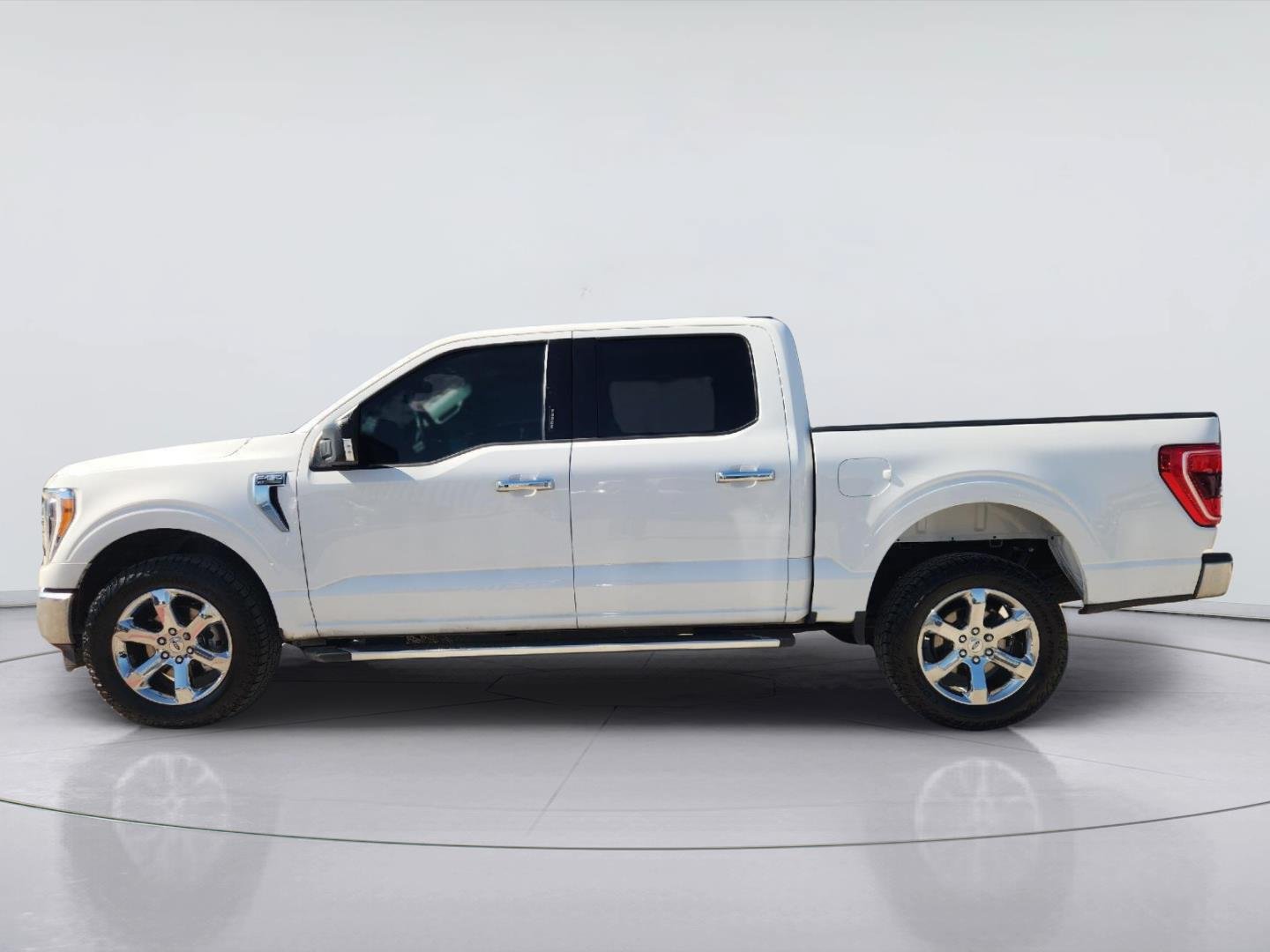 Used 2023 Ford F150 XLT w/ Equipment Group 302A High AWD/4WD image 4