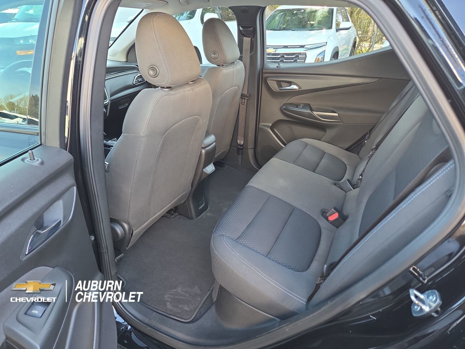 Used 2023 Chevrolet Bolt EUV LT image 19