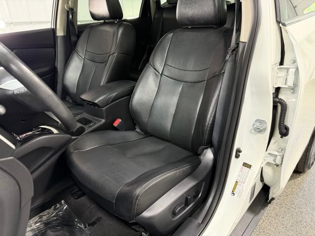 Used 2016 Nissan Rogue SL w/ SL Premium Package AWD/4WD image 23