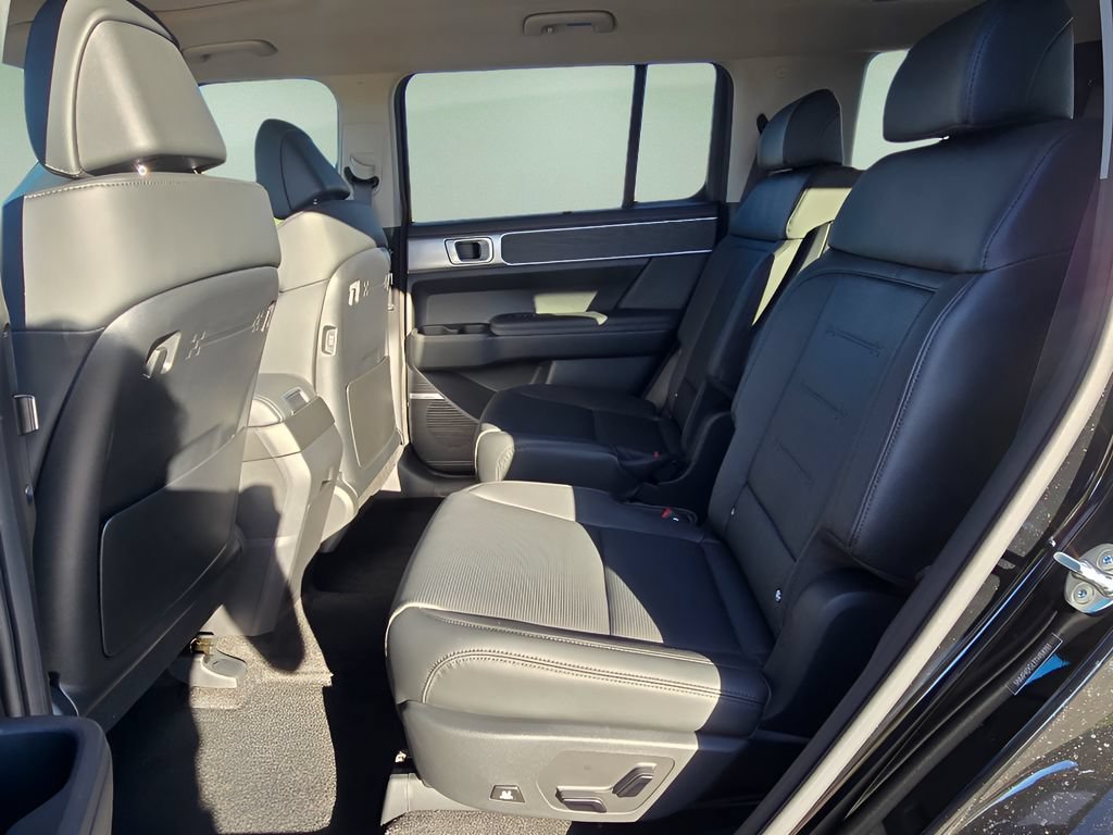 New 2026 Hyundai Santa Fe Limited AWD/4WD image 15