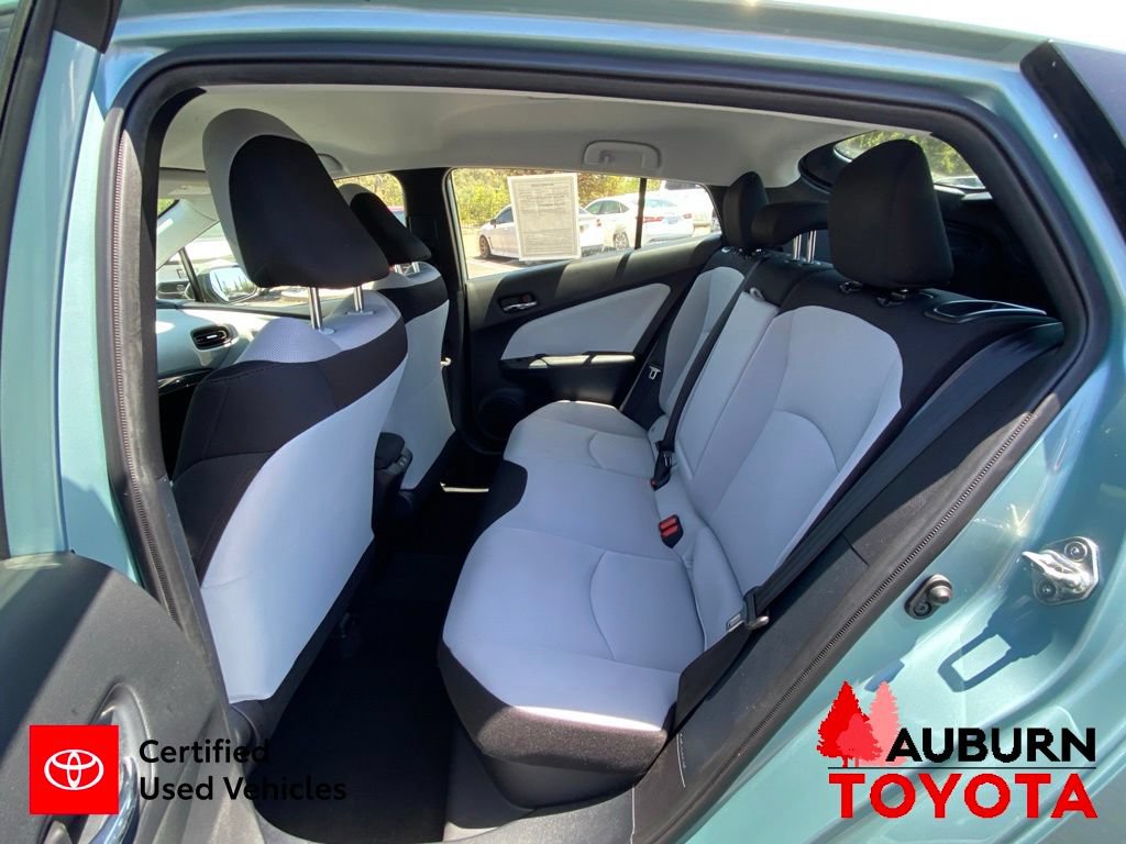 Certified 2022 Toyota Prius L Eco FWD image 22