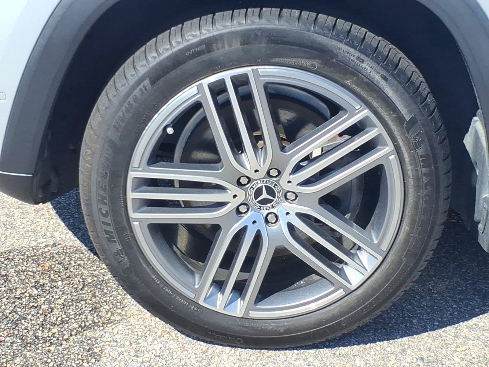 Used 2020 Mercedes-Benz GLS 450 4MATIC image 4