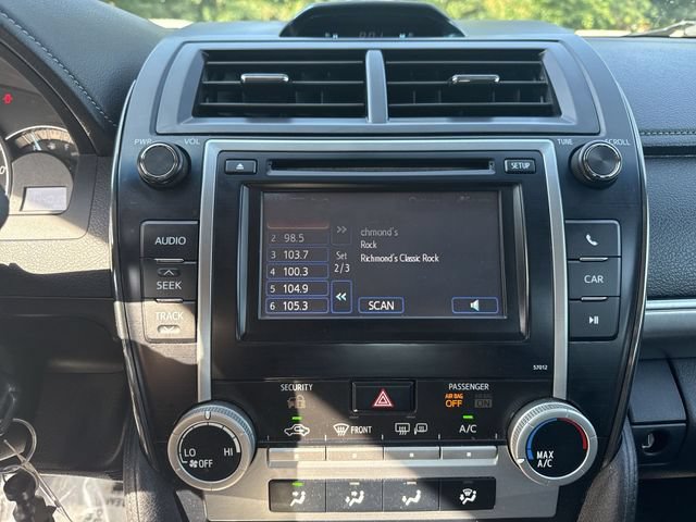 Used 2012 Toyota Camry SE FWD image 16