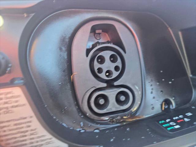 Used 2024 Audi Q4 e-tron Prestige w/ Black Optic Plus Package image 12