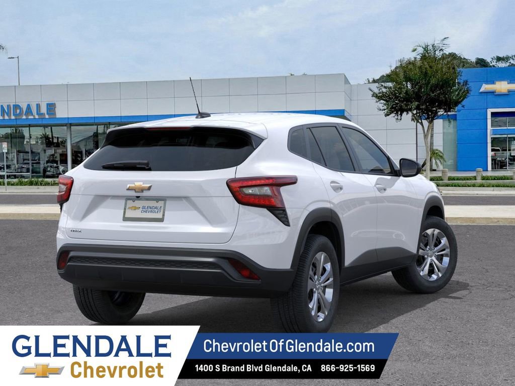 New 2026 Chevrolet Trax LS w/ Driver Confidence Package image 4