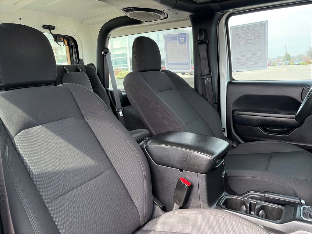 Used 2023 Jeep Wrangler Sport image 17
