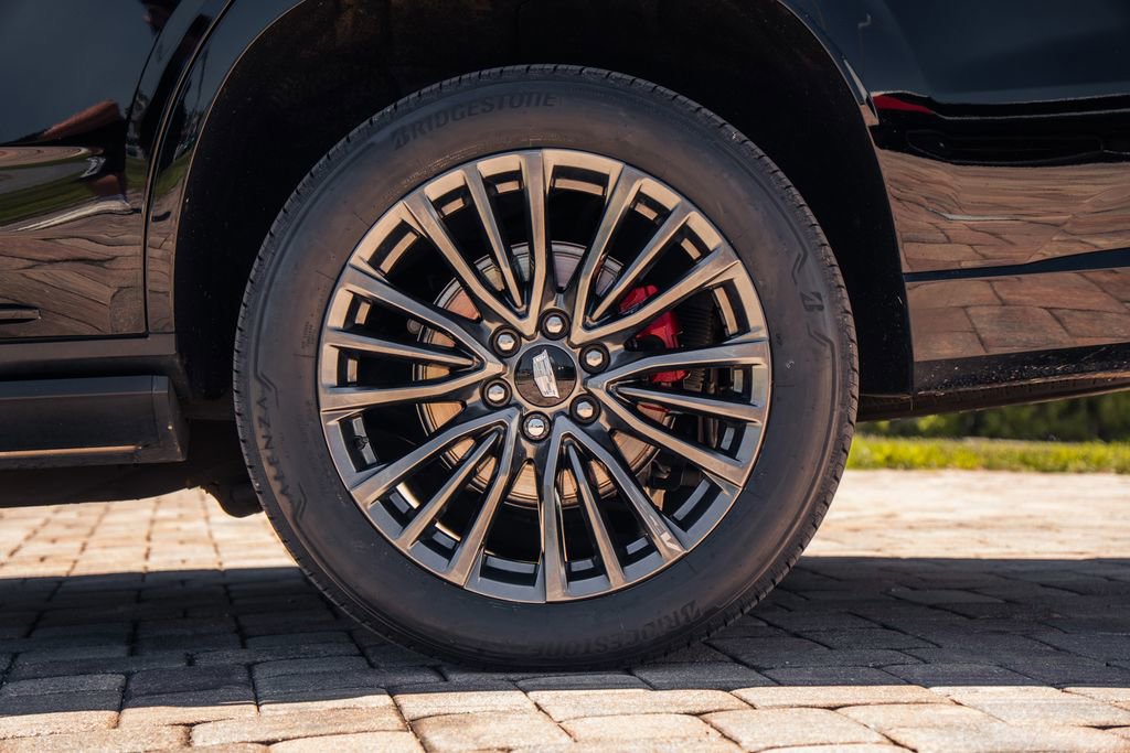 Used 2024 Cadillac Escalade V AWD/4WD image 16