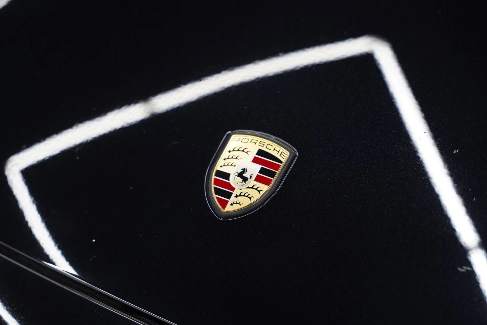 Used 2014 Porsche Cayenne AWD/4WD image 4