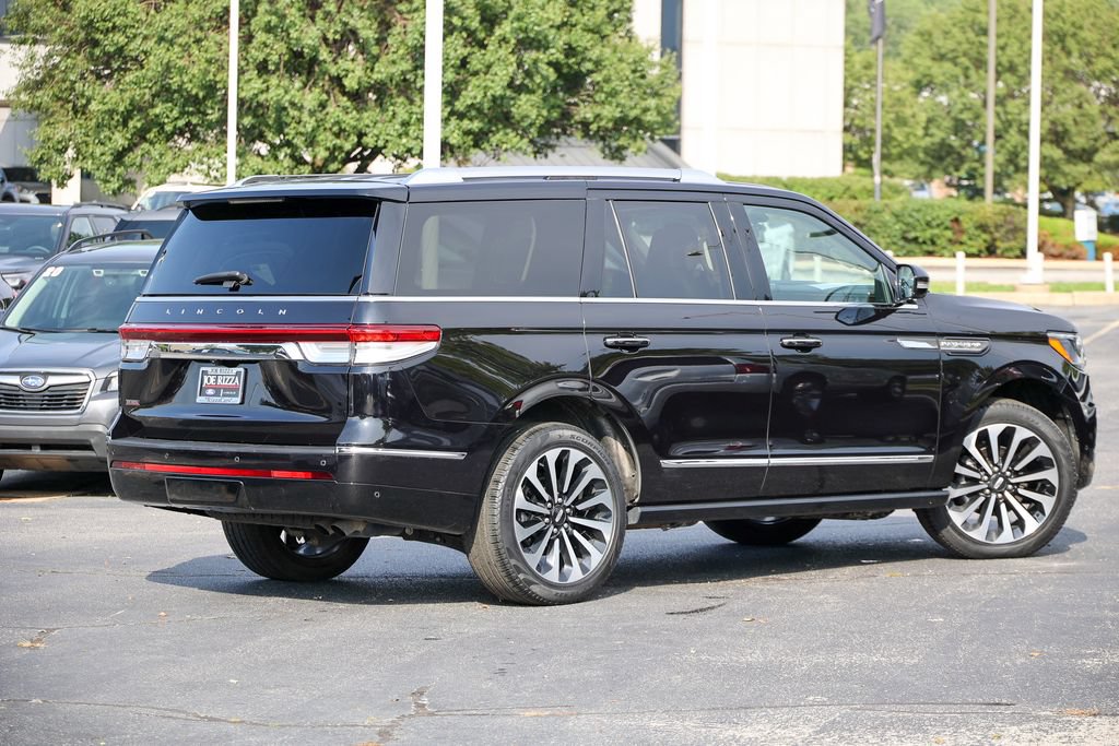 Certified 2022 Lincoln Navigator Reserve AWD/4WD image 21
