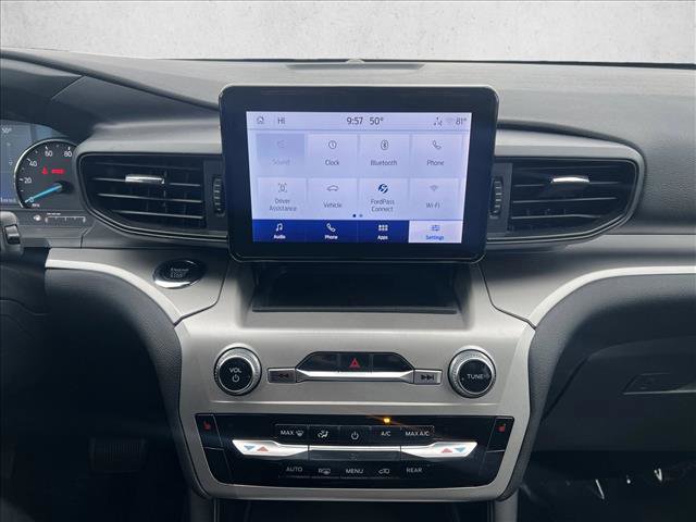 Used 2022 Ford Explorer XLT image 13