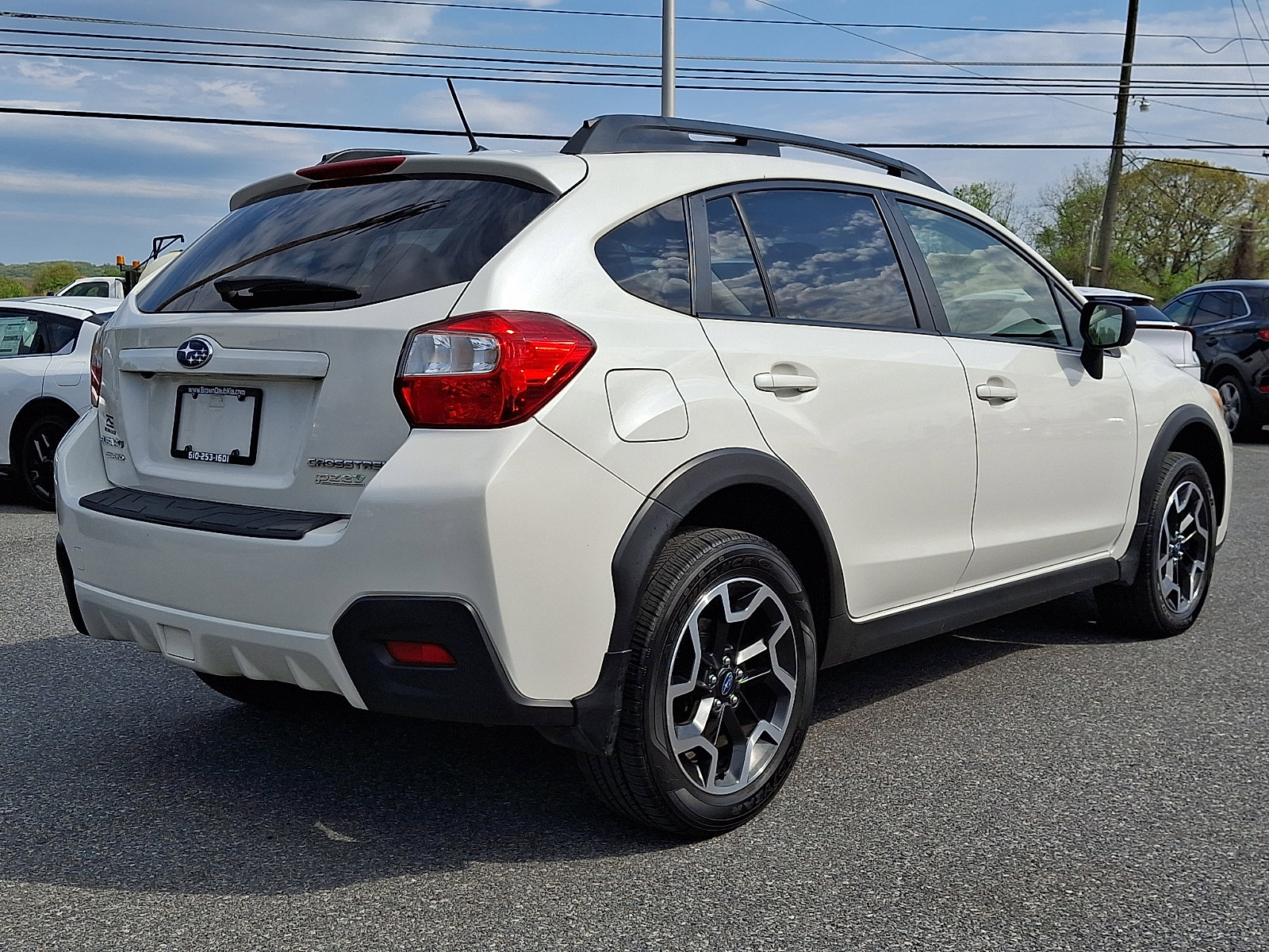 Used 2016 Subaru Crosstrek 2.0i AWD/4WD image 6