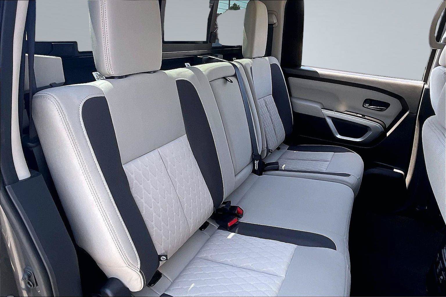 Certified 2024 Nissan Titan SV w/ SV Convenience Package RWD image 29