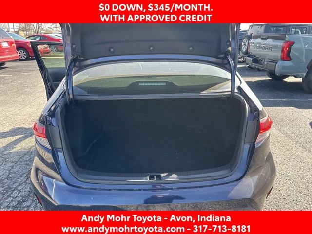 Used 2021 Toyota Corolla LE image 12