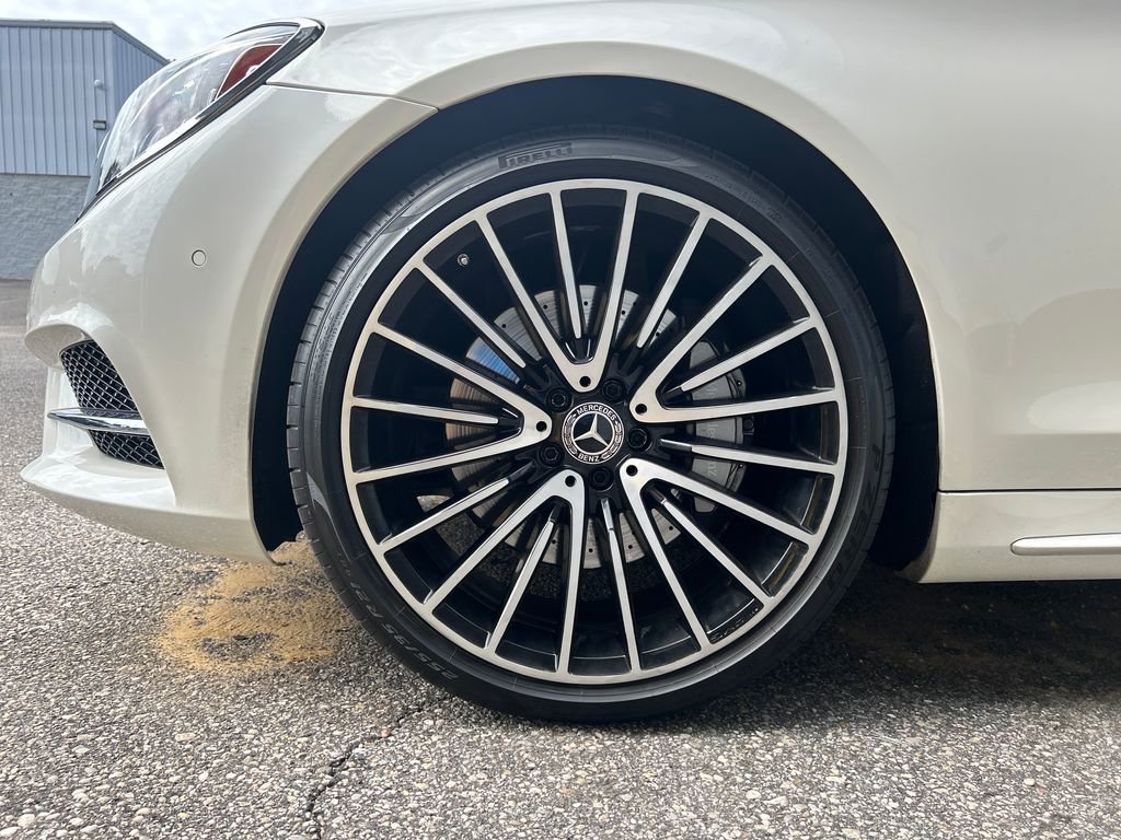 Used 2017 Mercedes-Benz S 550 Sedan image 6