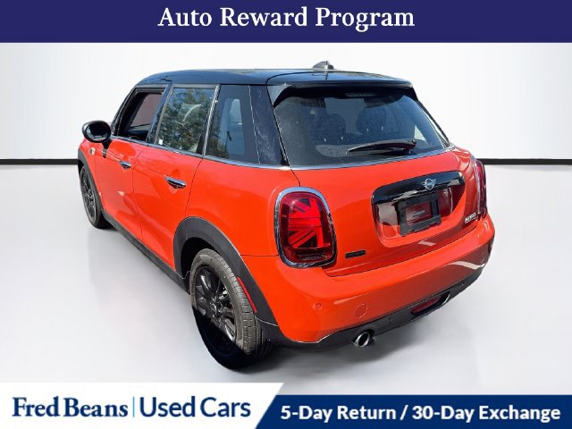 Used 2020 MINI Cooper 4-Door Hardtop w/ Premium Package FWD image 5