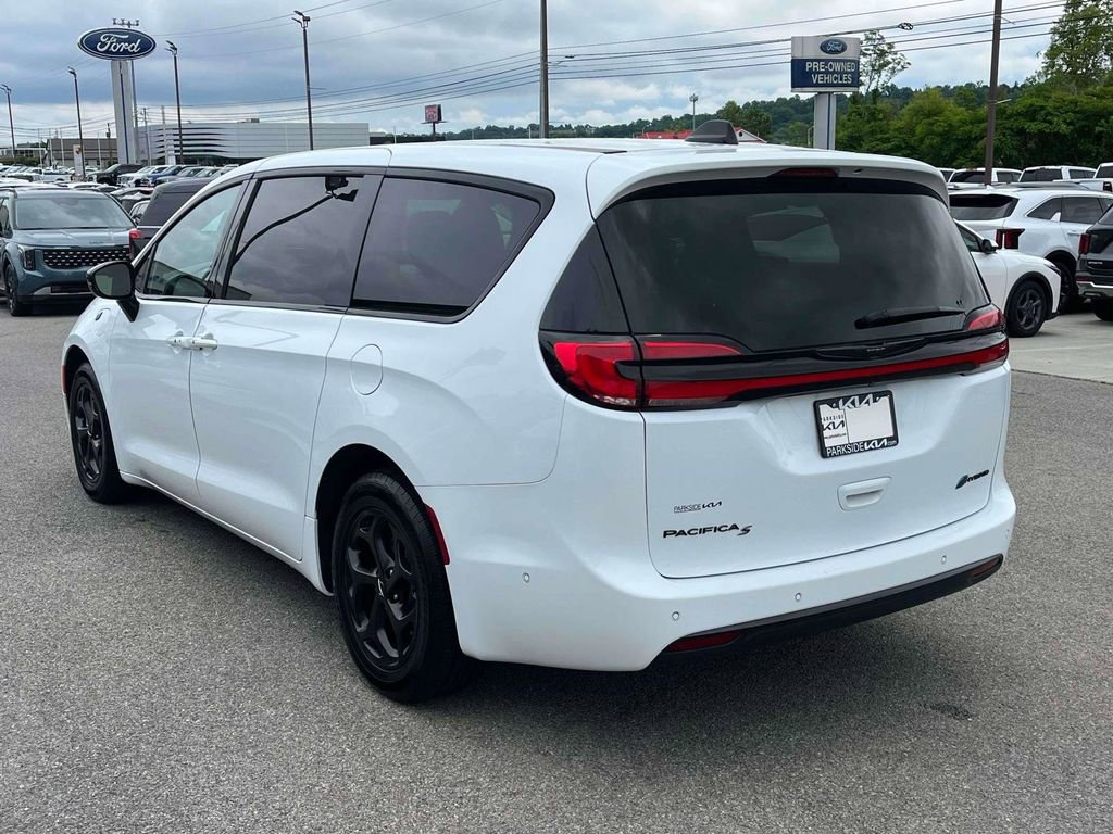 Used 2024 Chrysler Pacifica Limited FWD image 30