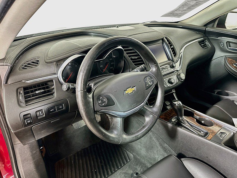Used 2014 Chevrolet Impala LT w/ Convenience Package FWD image 9