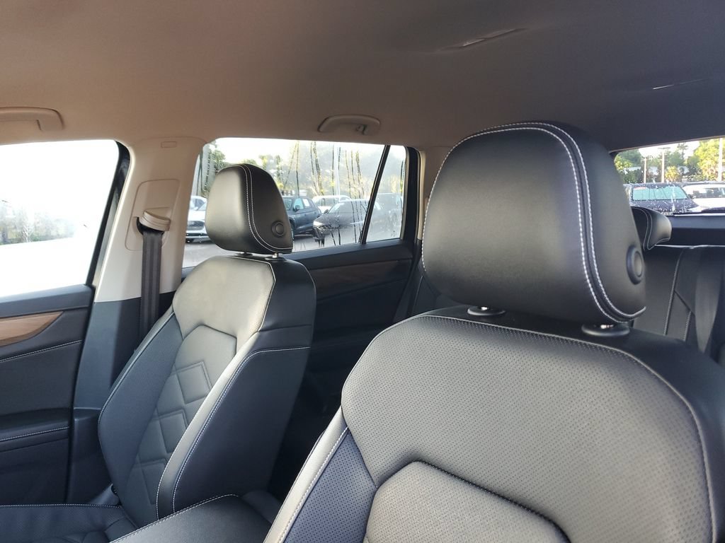 Certified 2024 Volkswagen Atlas SE FWD image 22