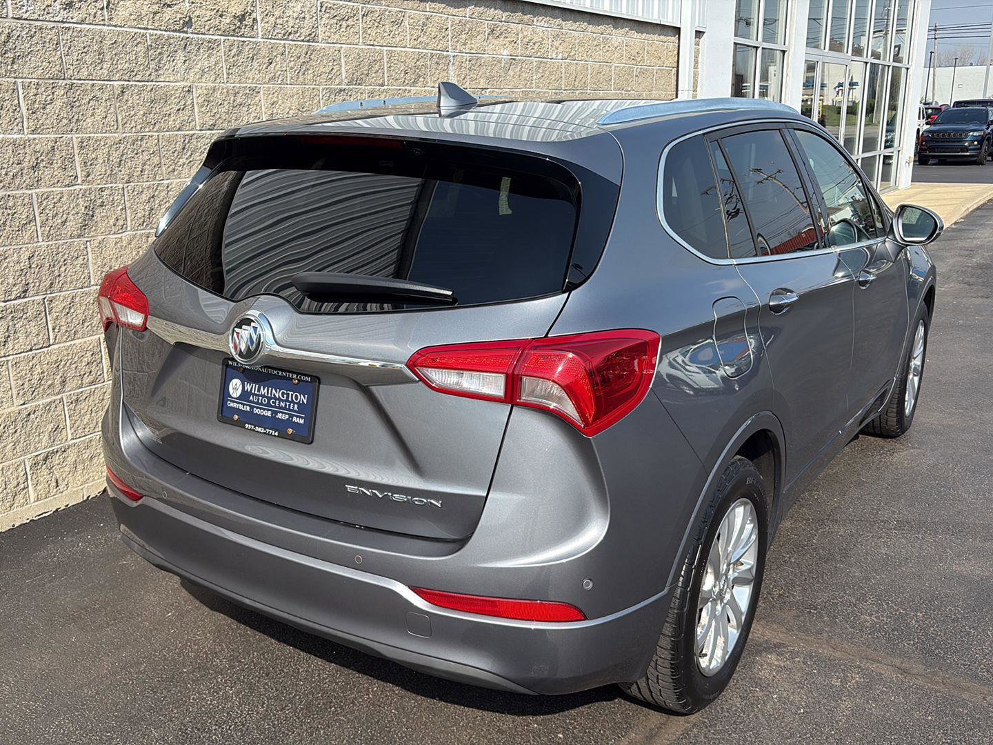 Used 2019 Buick Envision Essence FWD image 3