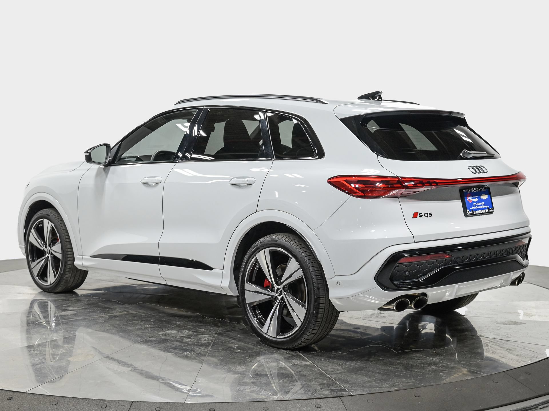 Used 2025 Audi SQ5 Premium Plus w/ Premium Plus Package AWD/4WD image 4