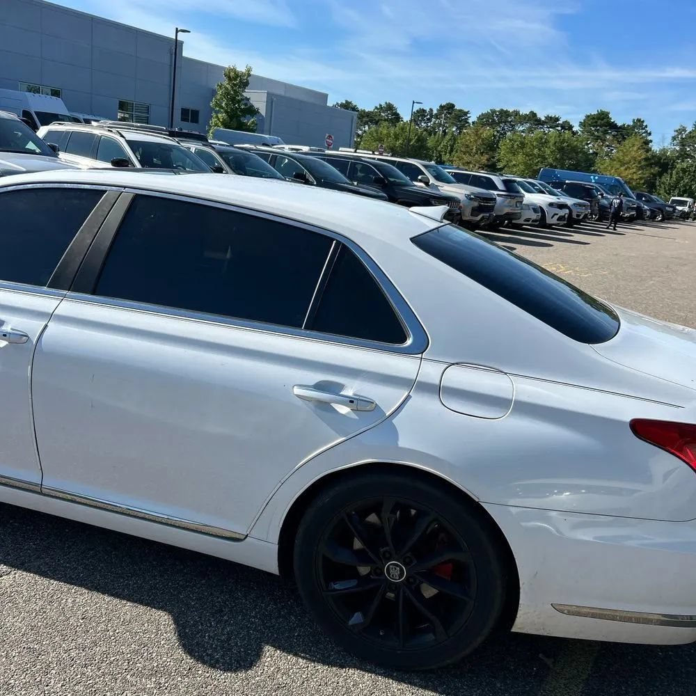 Used 2017 Genesis G90 5.0 Ultimate AWD/4WD image 6