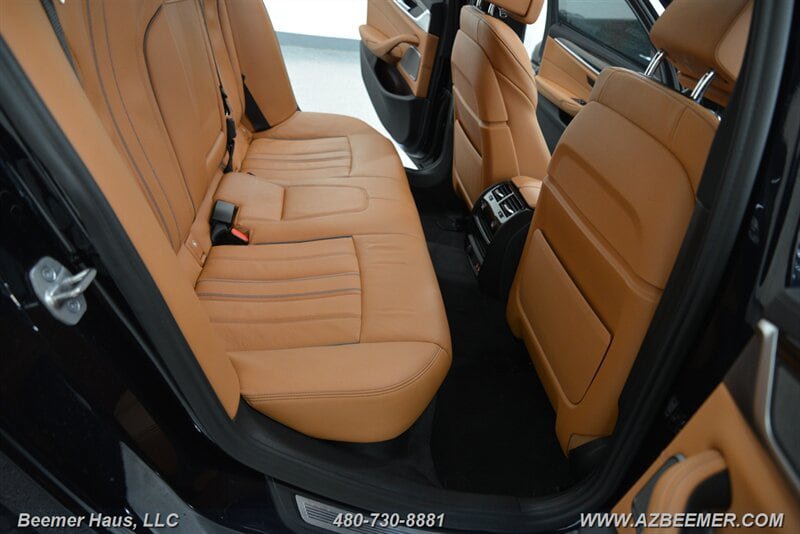 Used 2022 BMW M550i xDrive w/ Executive Package AWD/4WD image 27